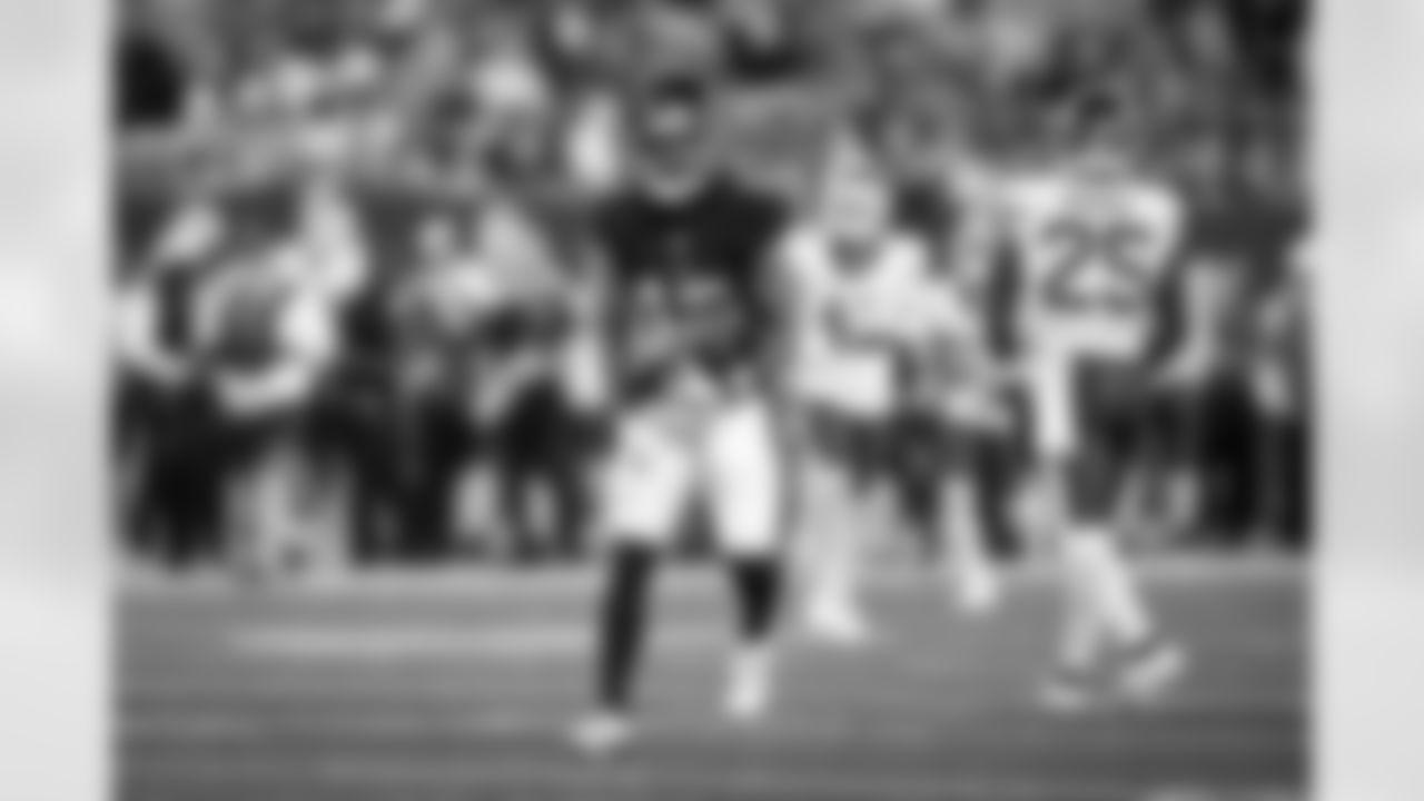 WR Jordan Bly (12)