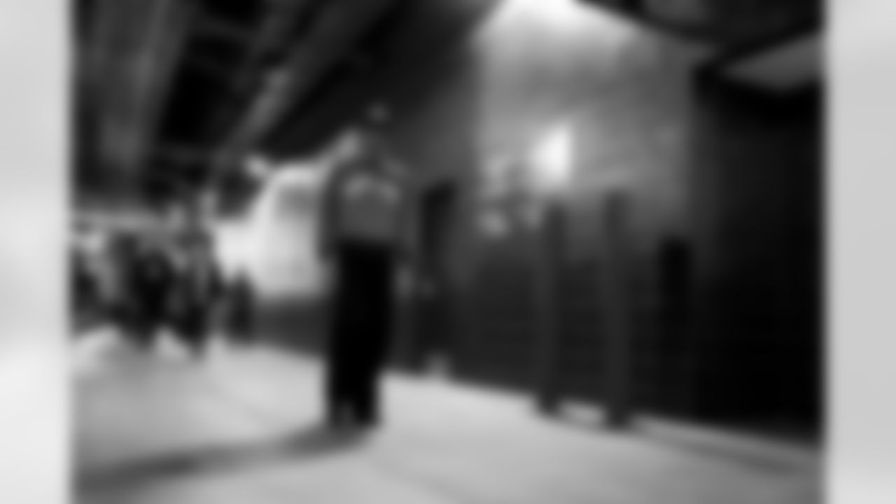 WR Isaiah Hodgins (89)