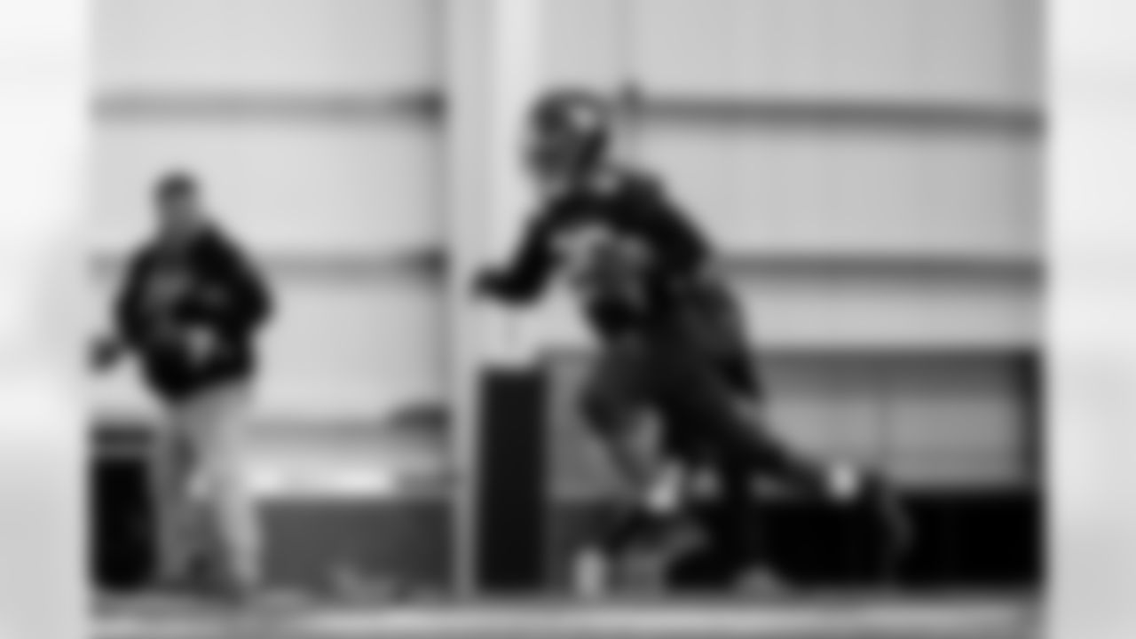 RB Tyrone Tracy Jr. (29)