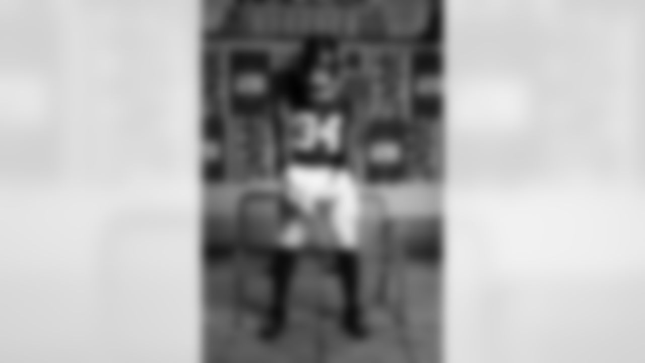 DT Elijah Chatman (94)