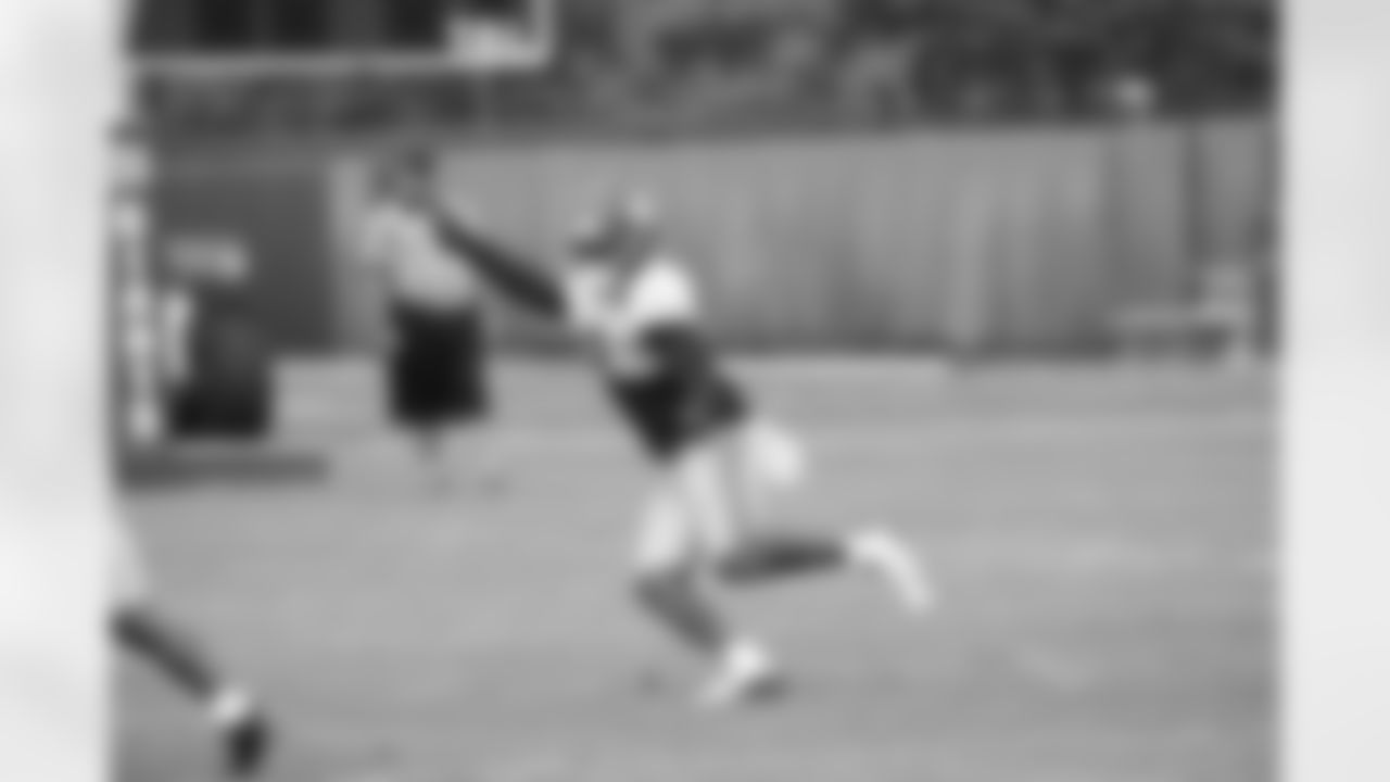 DUPLICATE*New York Giants safety Jevon Holland (8)
