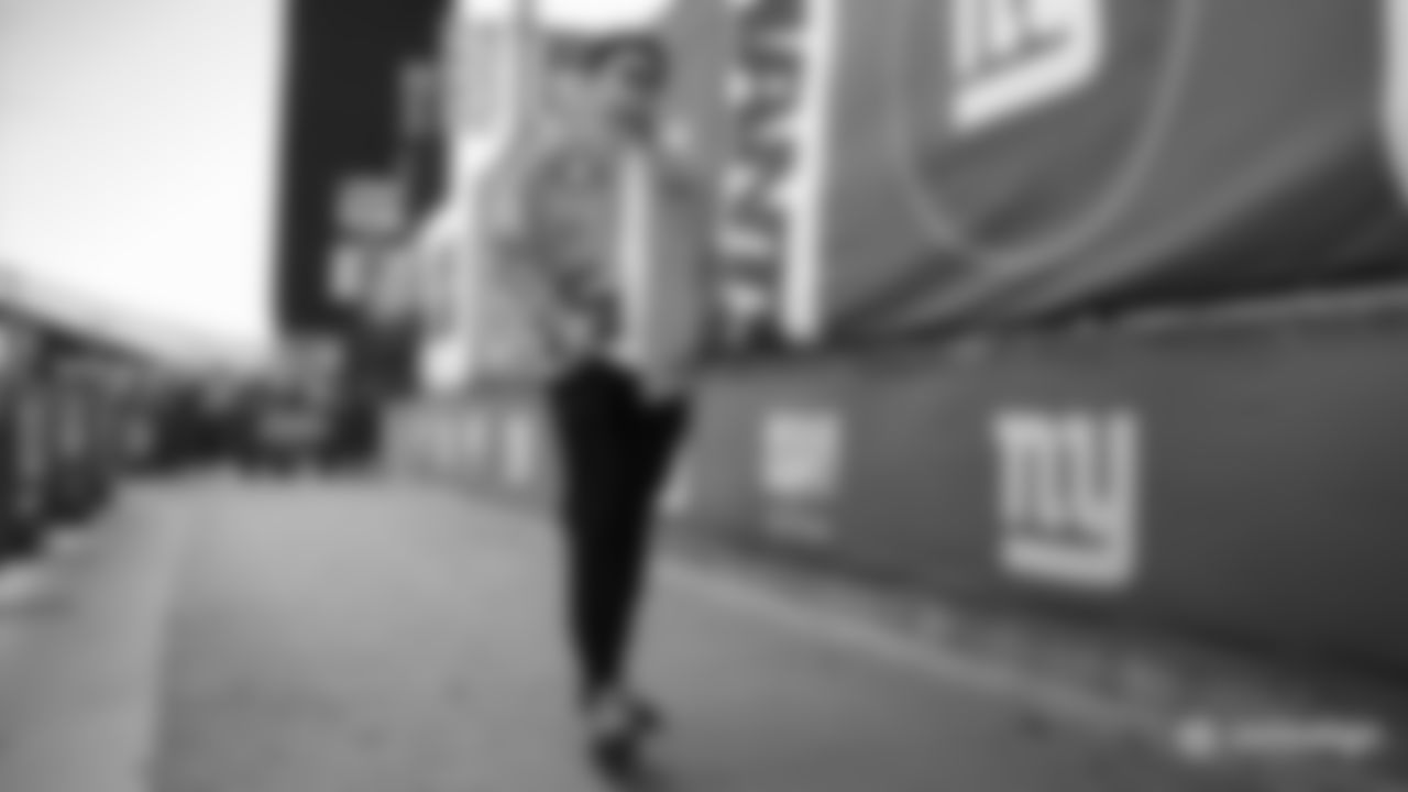 TE Theo Johnson (84)