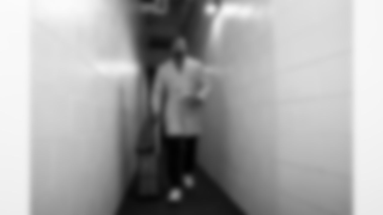 DT Roy Robertson-Harris (95)