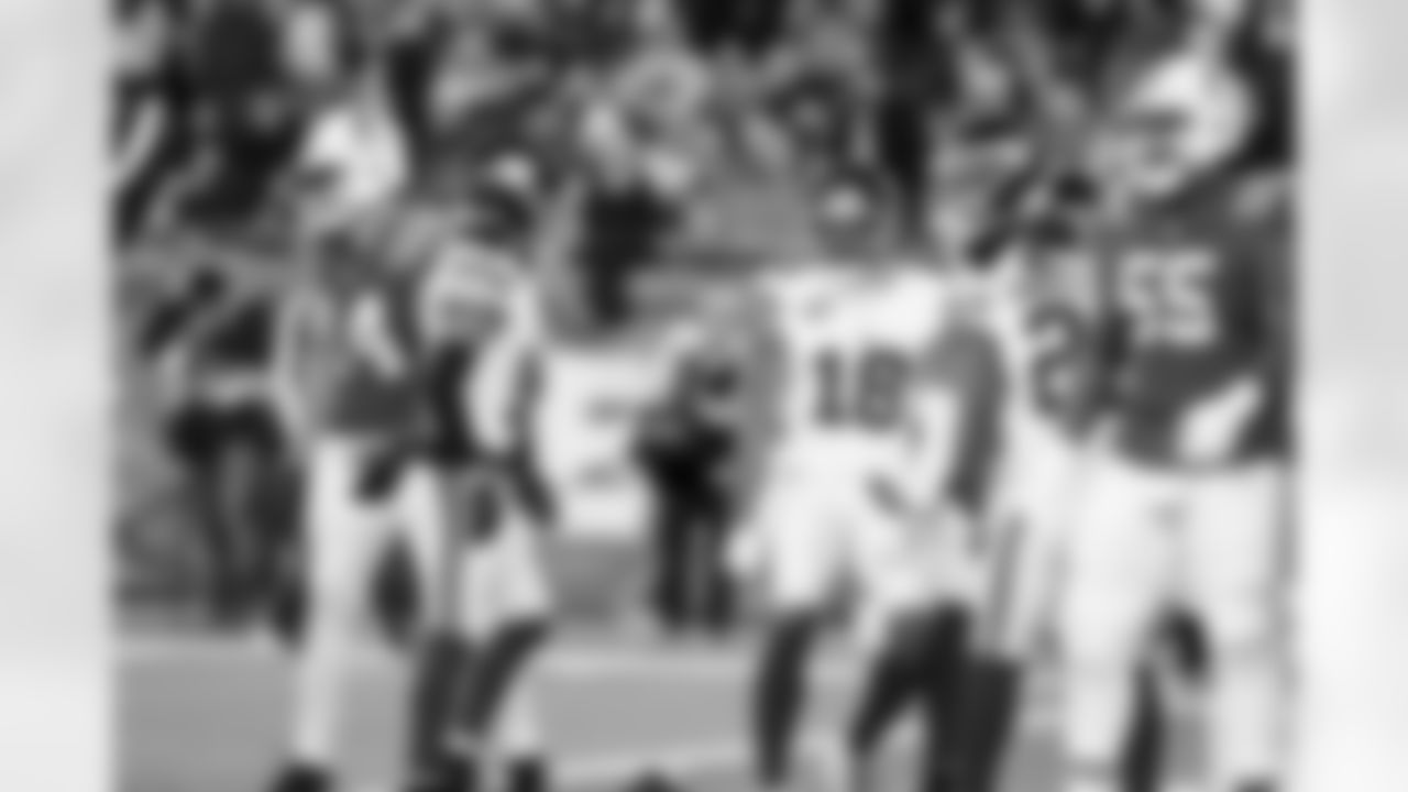 WR Darius Slayton (18)