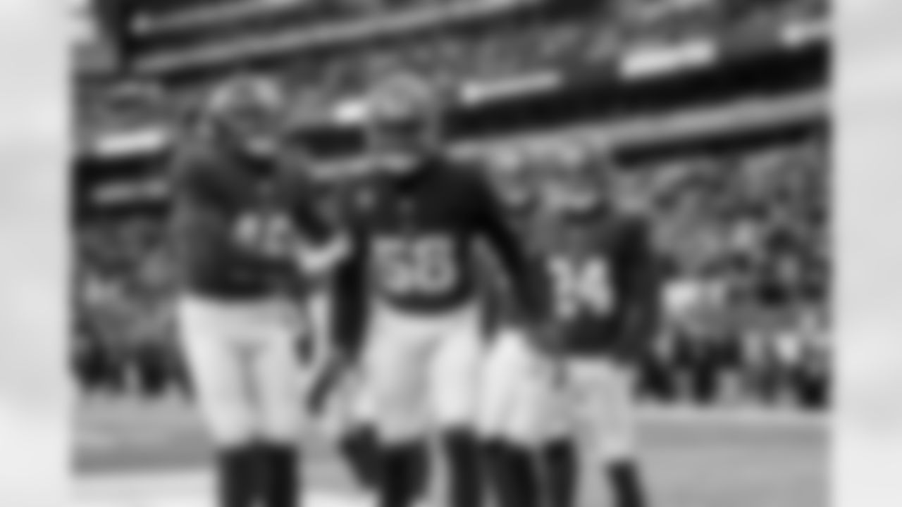 OLB Zaire Barnes (46), ILB Bobby Okereke (58), S Dane Belton (24)