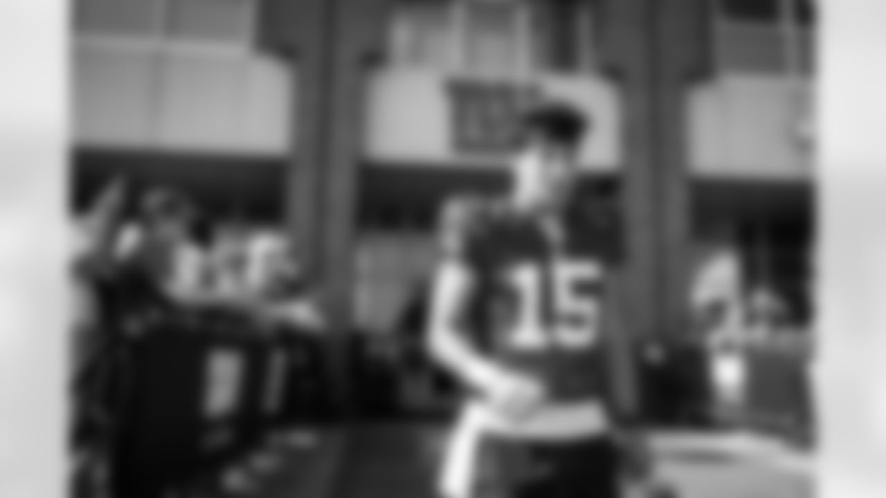 QB Tommy DeVito (15)