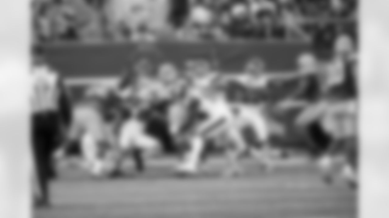 ILB Bobby Okereke (58)