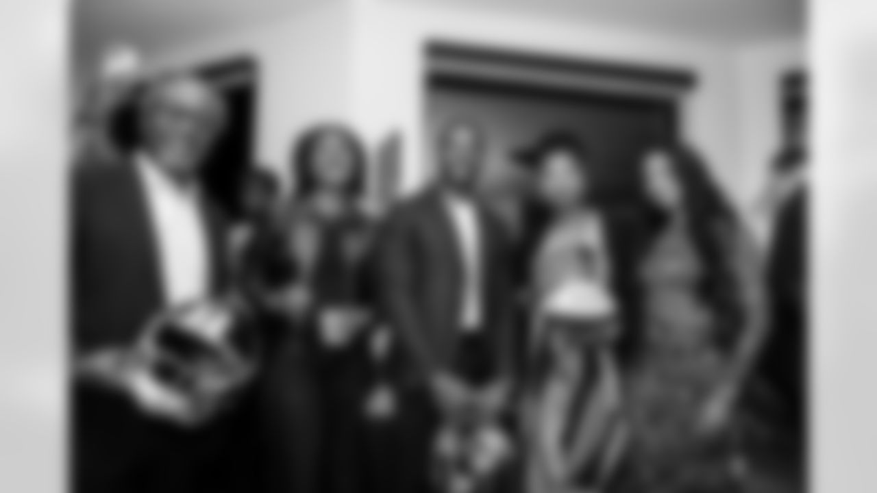 ILB Bobby Okereke (58)