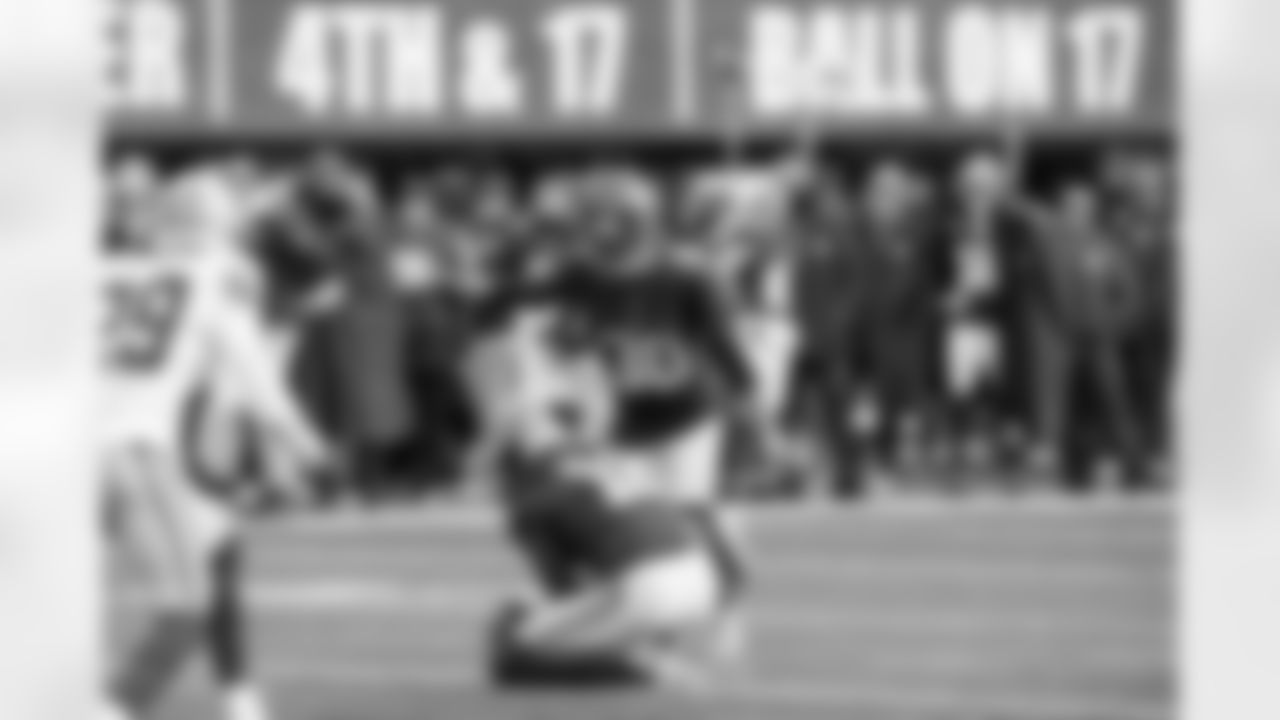 K Ben Sauls (30), P Jamie Gillan (12)