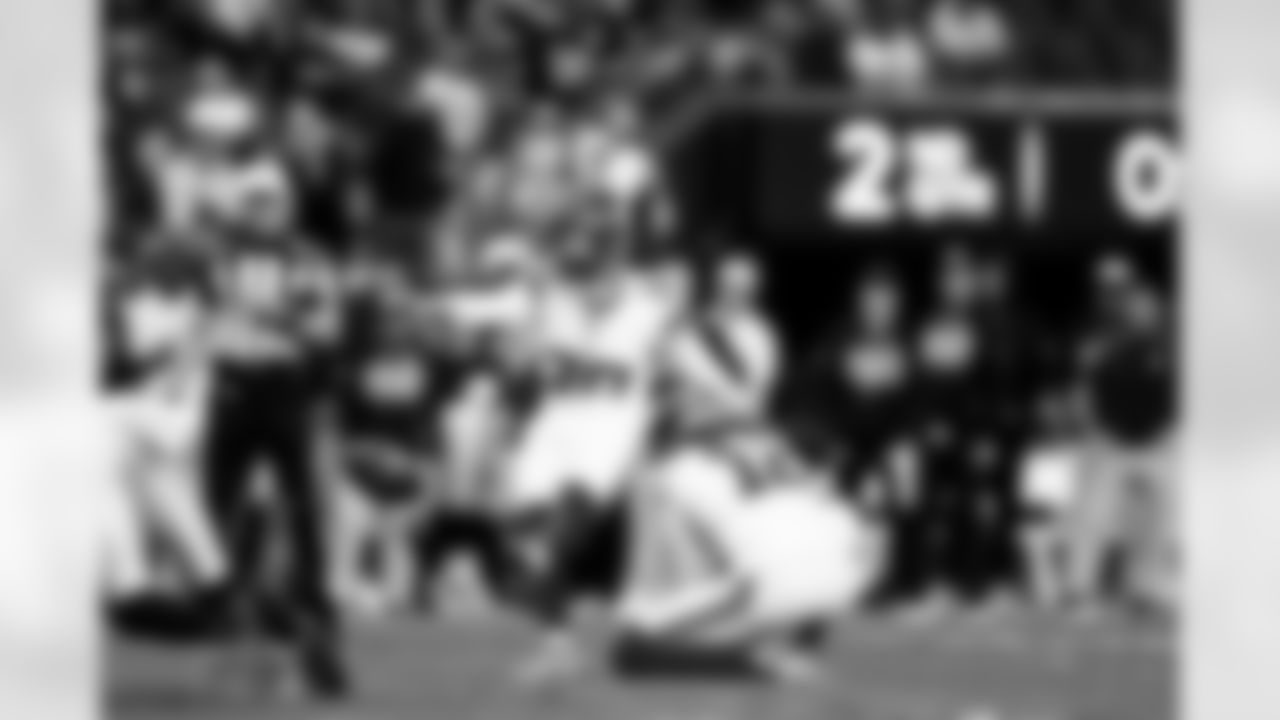 K Ben Sauls (30), P Jamie Gillan (12)