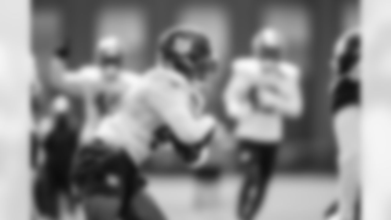 LB Demetrius Flannigan-Fowles (44)