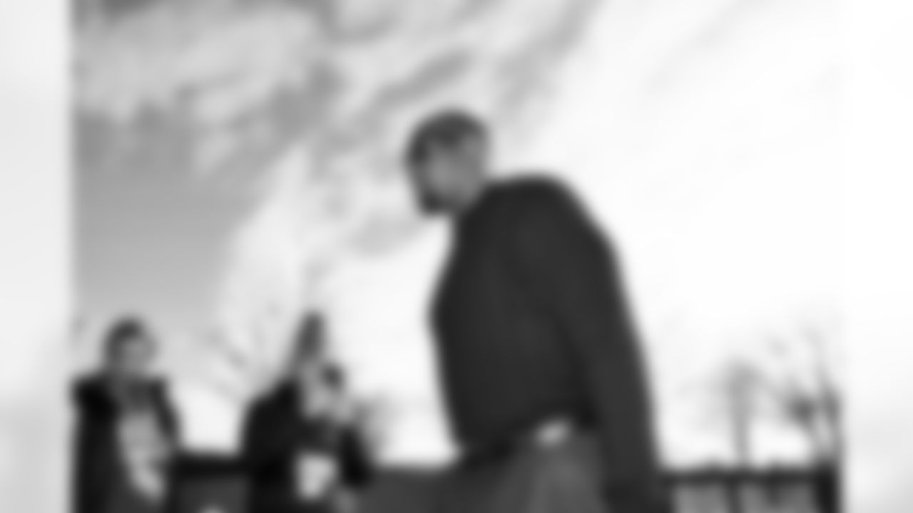 TE Chris Manhertz (85)