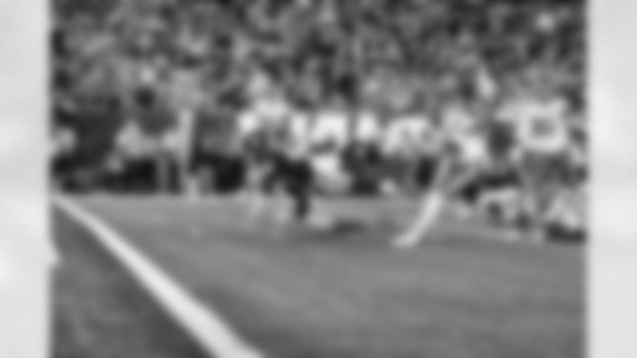 RB Cam Skattebo (44)