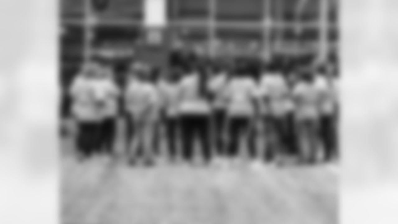 New York Giants defensive tackle Roy Robertson-Harris (95)