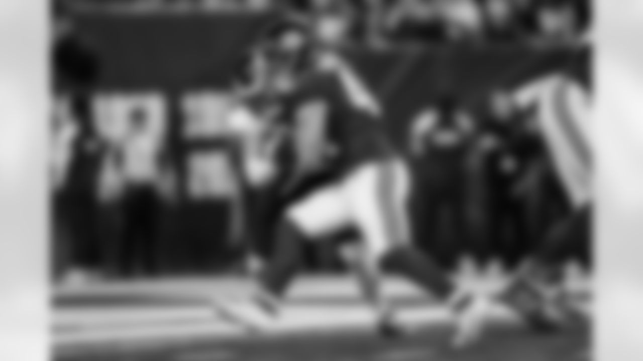 RB Cam Skattebo (44)