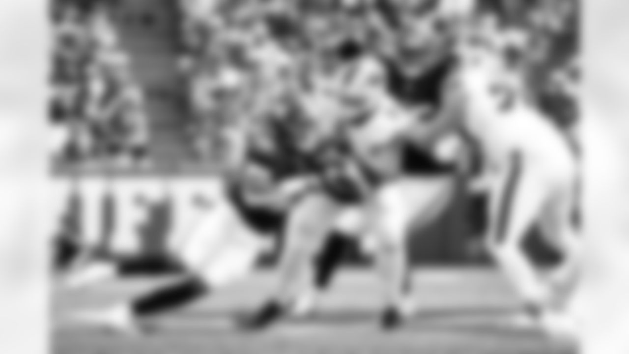 DL Chauncey Golston (57)