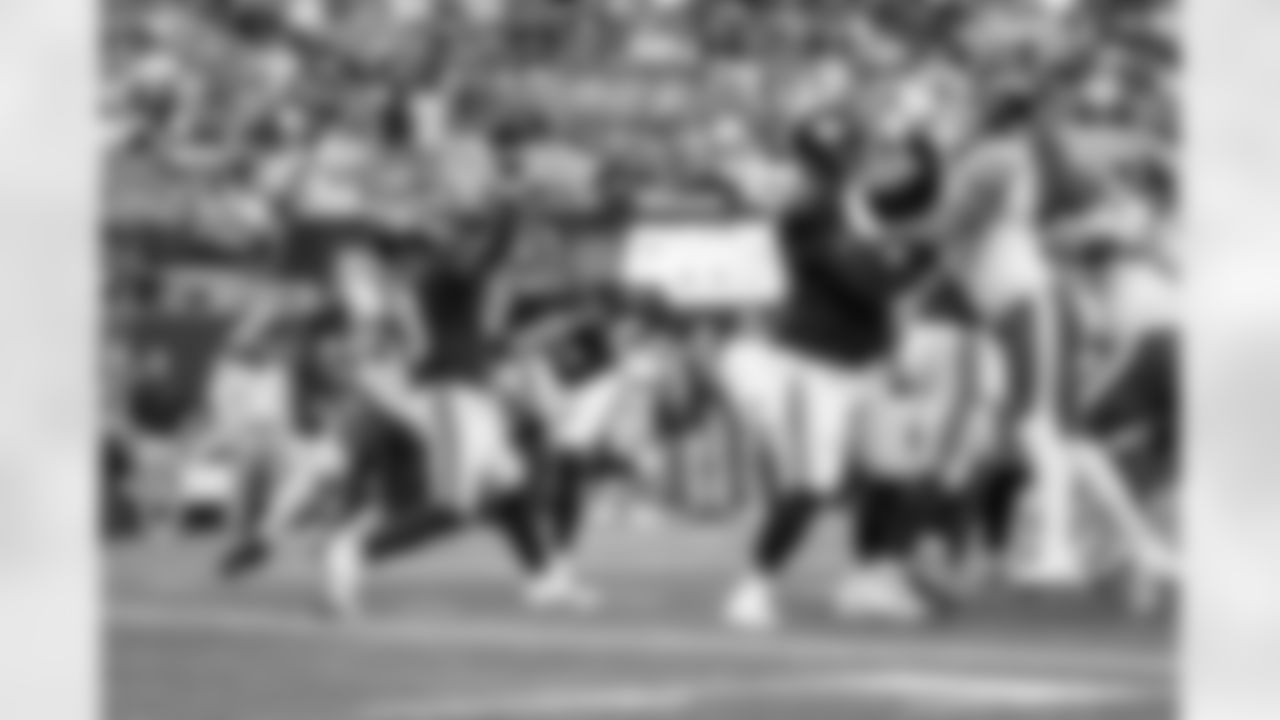 QB Russell Wilson (3)