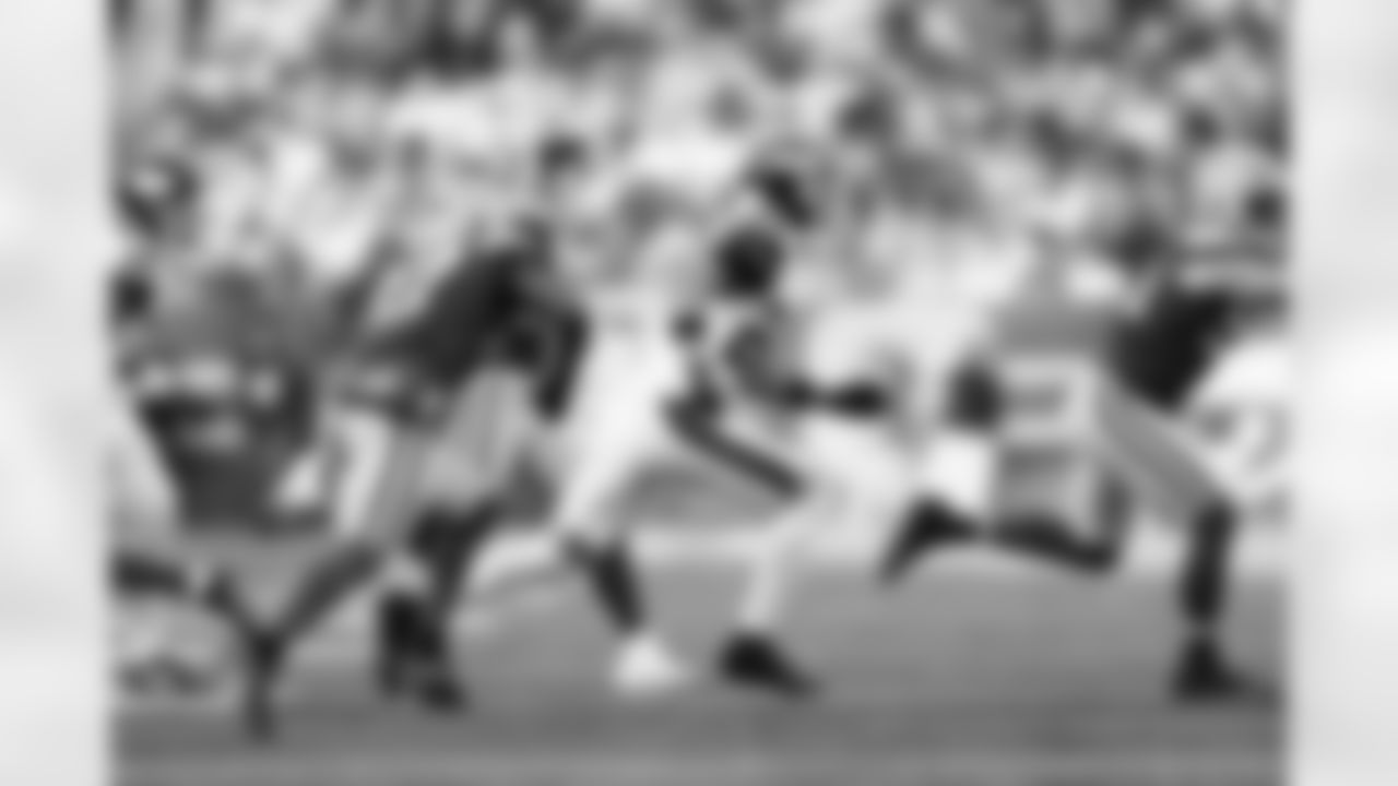 RB Dante Miller (25)