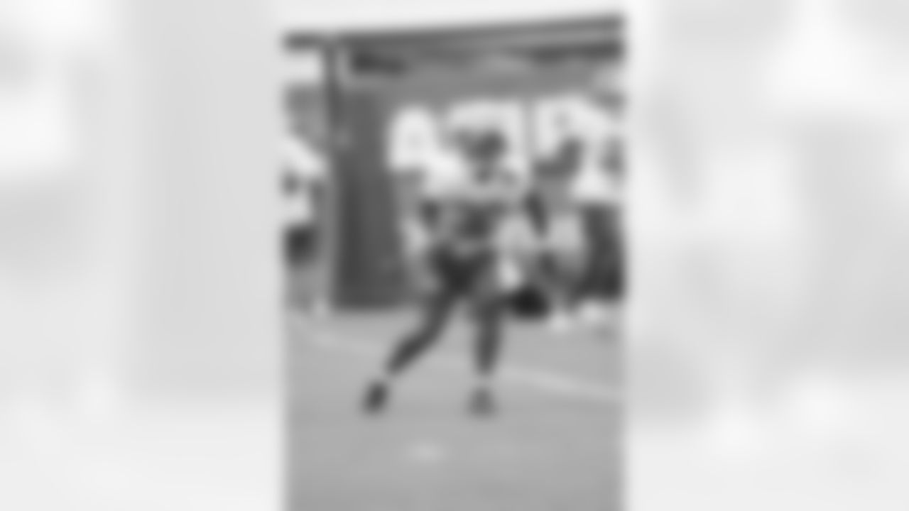 CB TJ Moore (30)