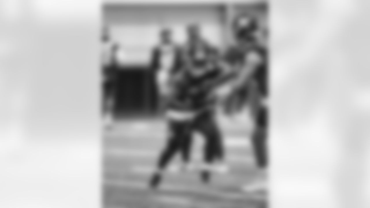 RB Devin Singletary (26)