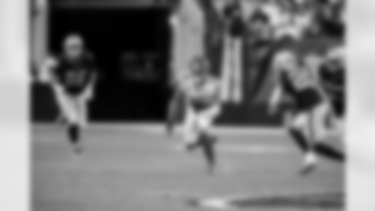 WR Darius Slayton (18)