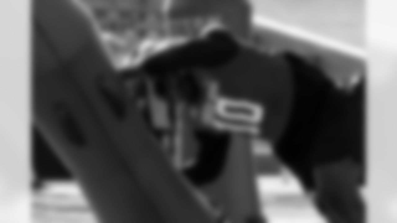 National Team defensive tackle Lee Hunter (10), of Texas Tech runs through drills during practice for the Senior Bowl NCAA college football game Tuesday, Jan. 27, 2026, in Mobile, Ala. (AP Photo/Butch Dill)