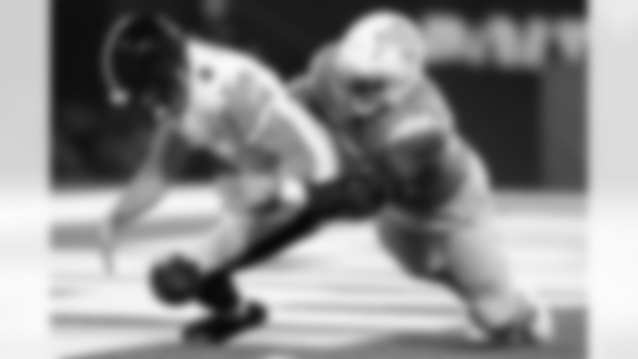 No. 34 Khalil Mack, Edge