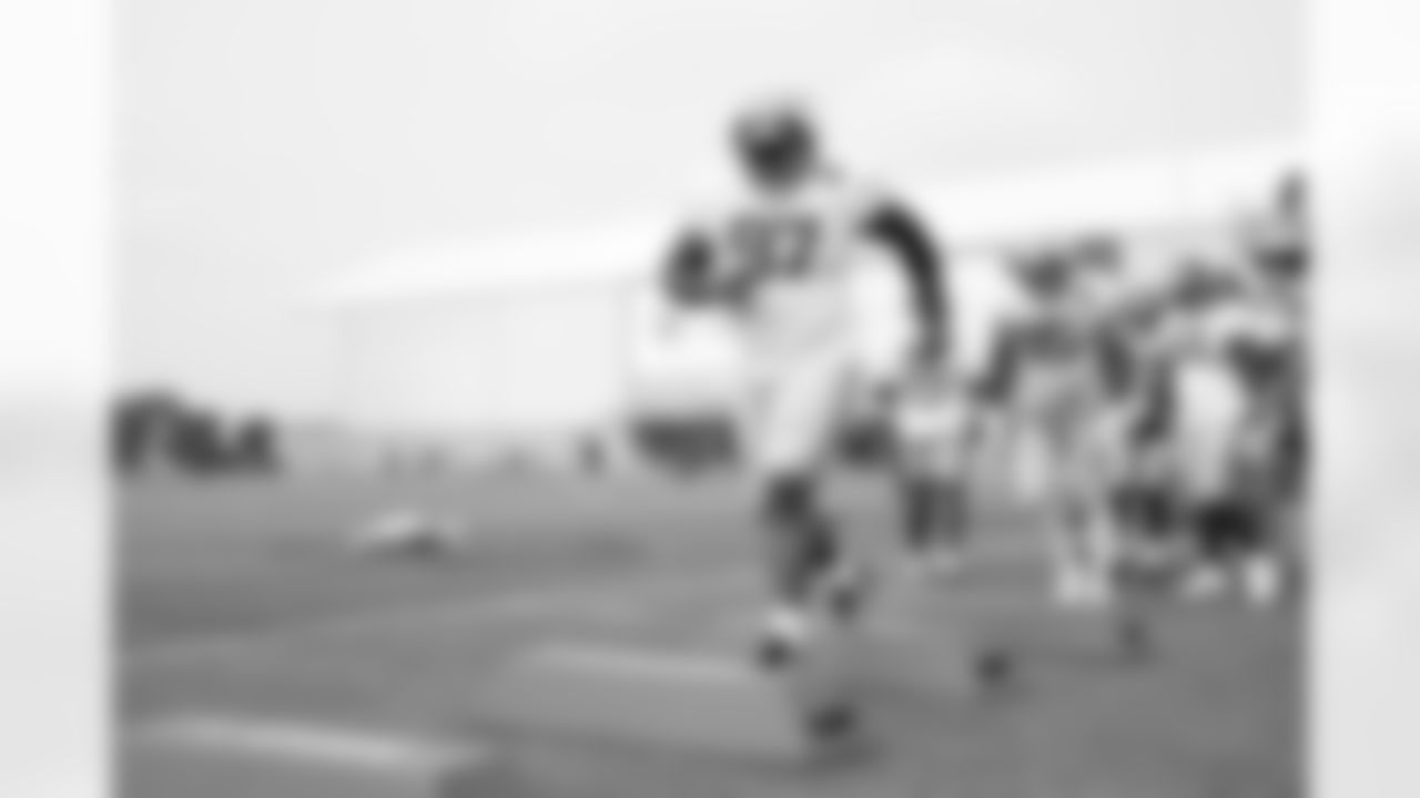 New York Giants defensive tackle Dexter Lawrence II (97)