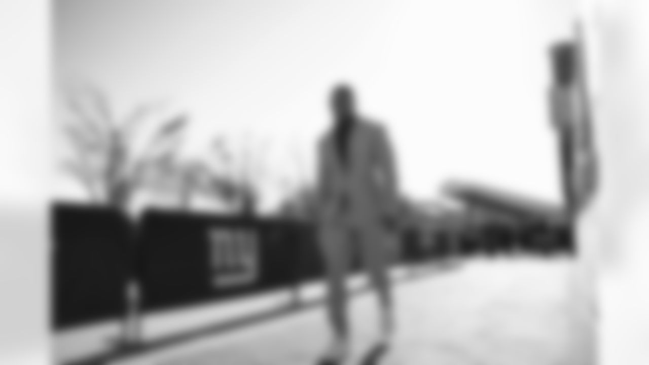 DL Roy Robertson-Harris (95)