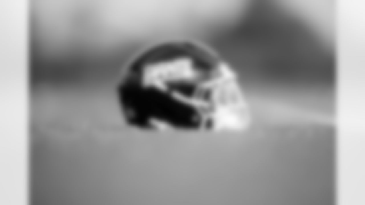 DB Jarrick Bernard-Converse, WR Xavier Gipson, RB Dante Miller - Free Agent Signing from NYG PS  | TE Tanner Connor, DL Casey Rogers - Activated, from Practice Squad (Standard Elevation) | CB Cor'Dale Flott, DL Rakeem Nuñez-Roches Sr., WR Wan'Dale Robinson - Reserve/Injured (January 3)