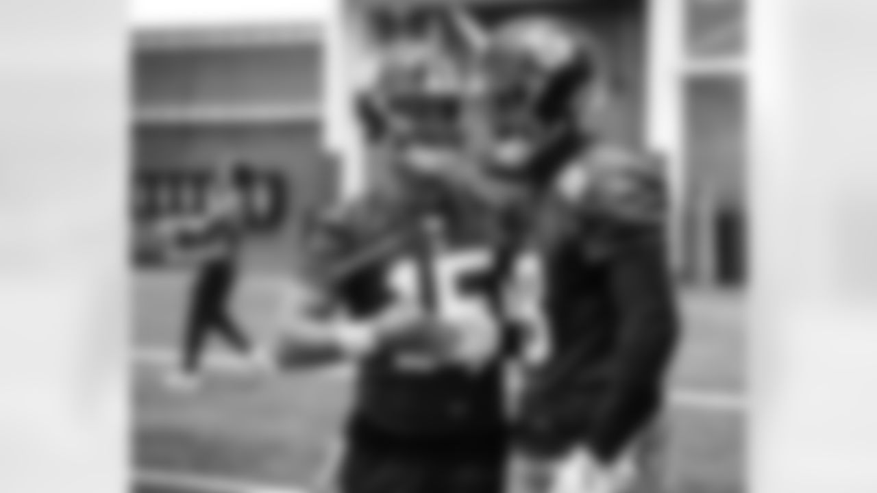 WR Beaux Collins (8),QB Tommy DeVito (15)