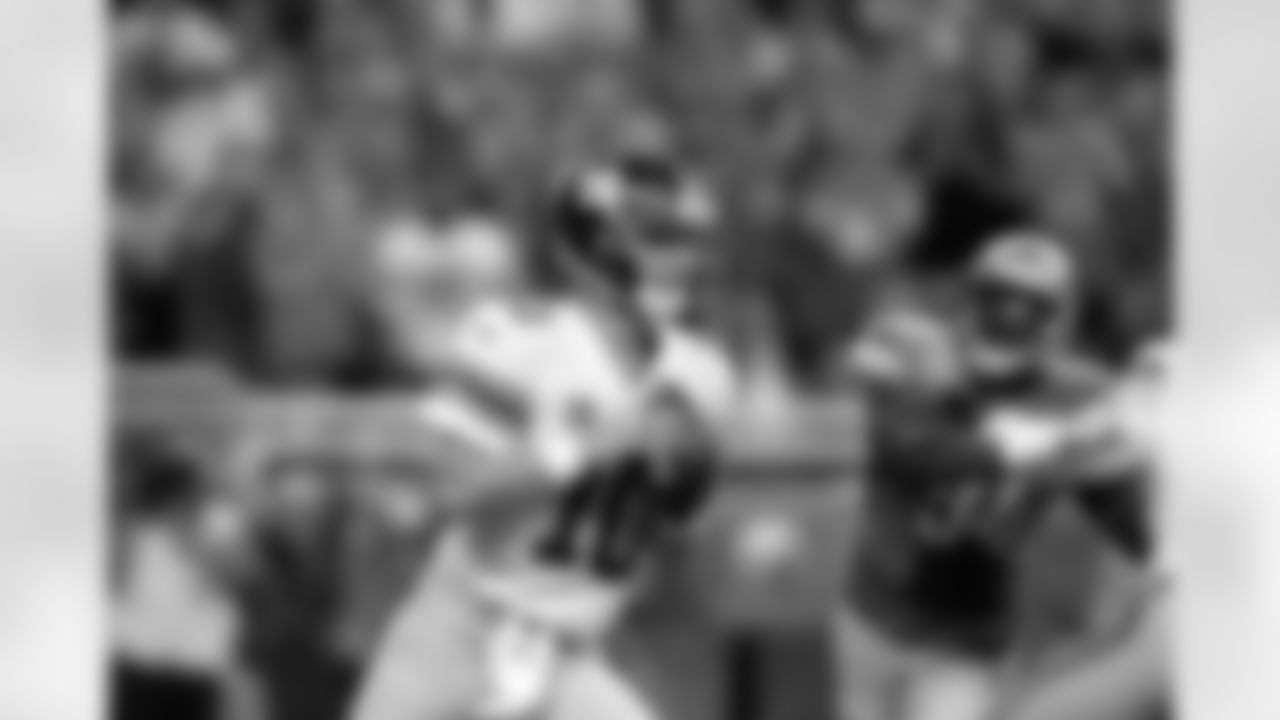 New York Giants quarterback Eli Manning (10) looks to throw the ball downfield during an NFL football game against the Detroit Lions at Ford Field on Monday, September 8, 2014 in Detroit, Michigan. Detroit won 35-14. (AP Photo/Aaron M. Sprecher)