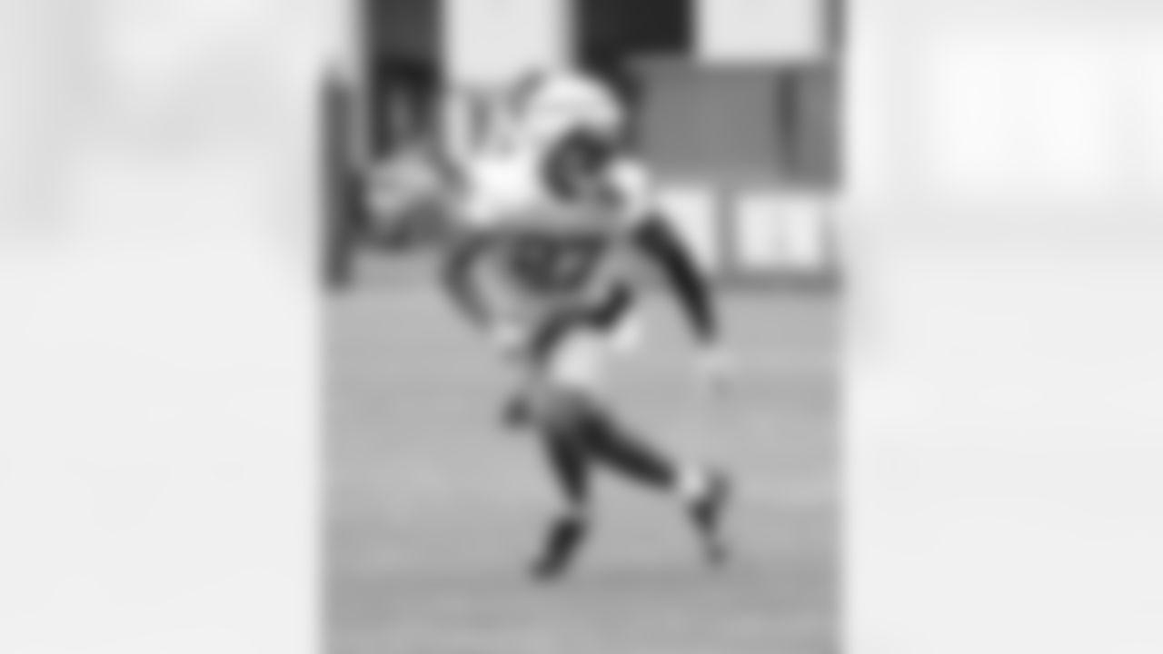 New York Giants safety Tyler Nubin (27)