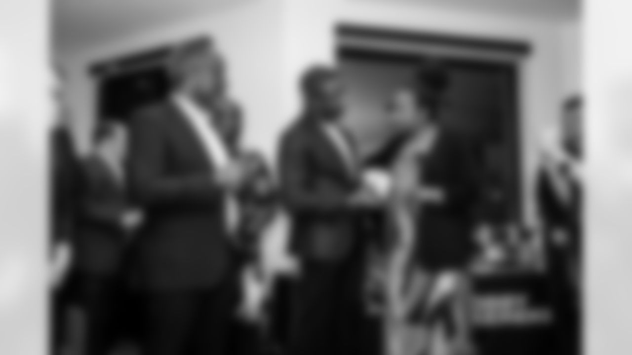 ILB Bobby Okereke (58)