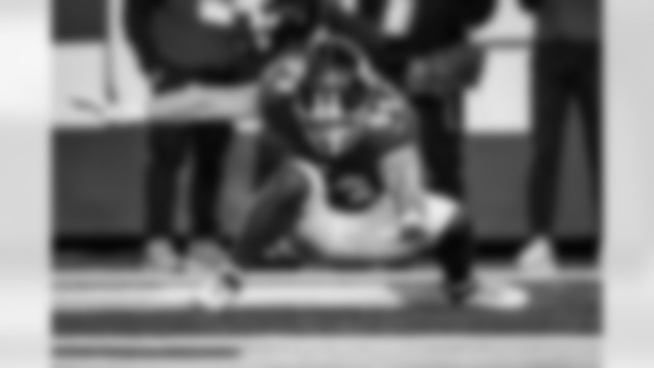 RB Cam Skattebo (44)