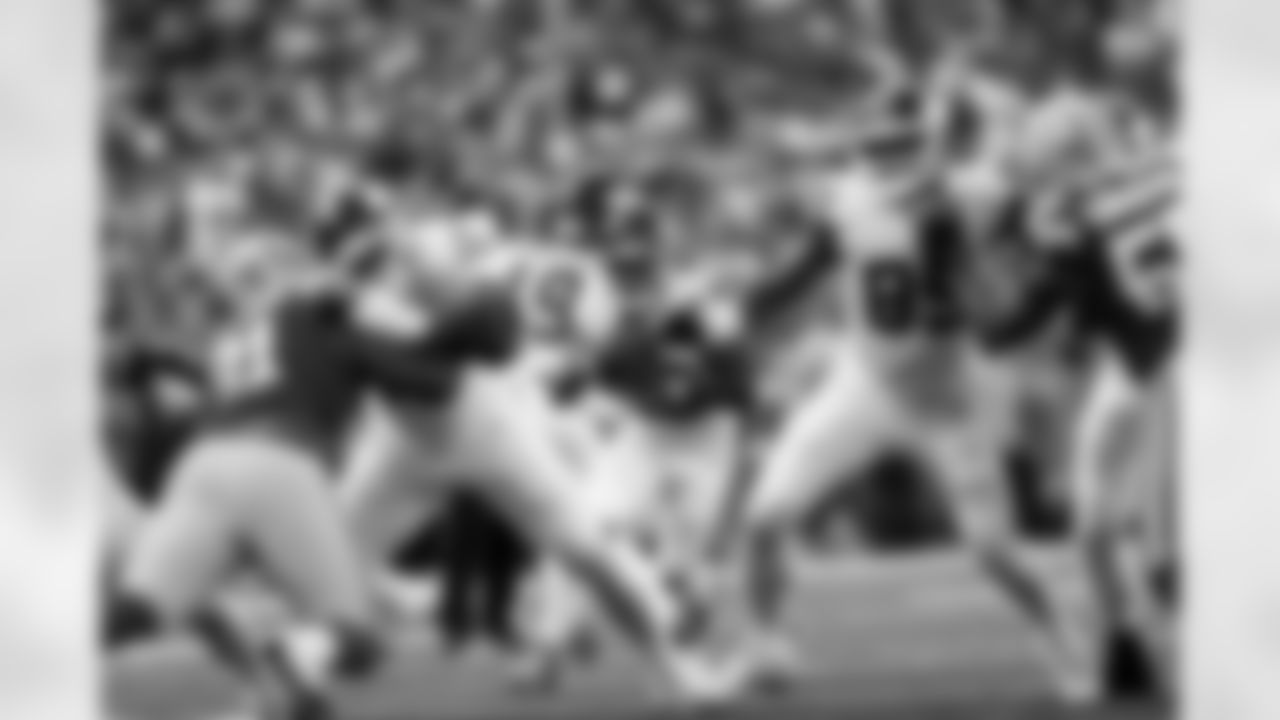 RB Devin Singletary (26)