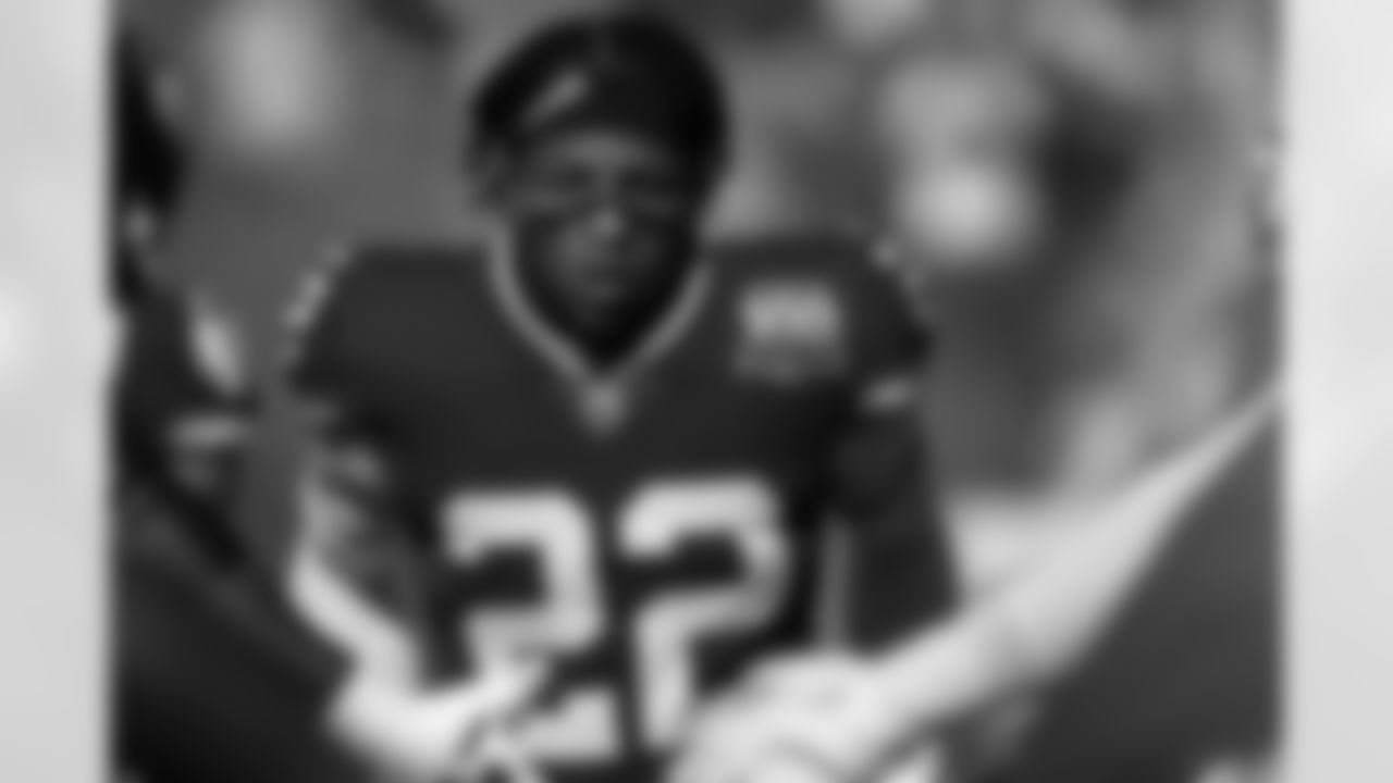 CB Dru Phillips (22)