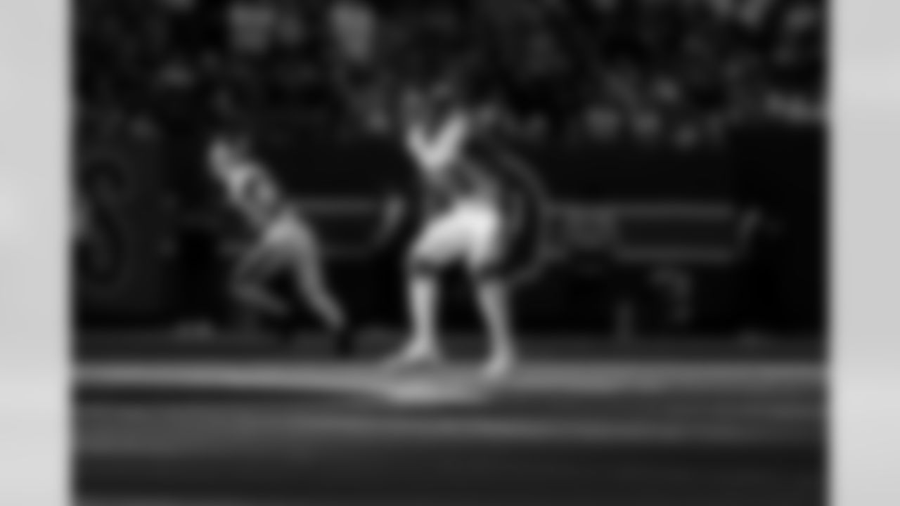 ILB Bobby Okereke (58)