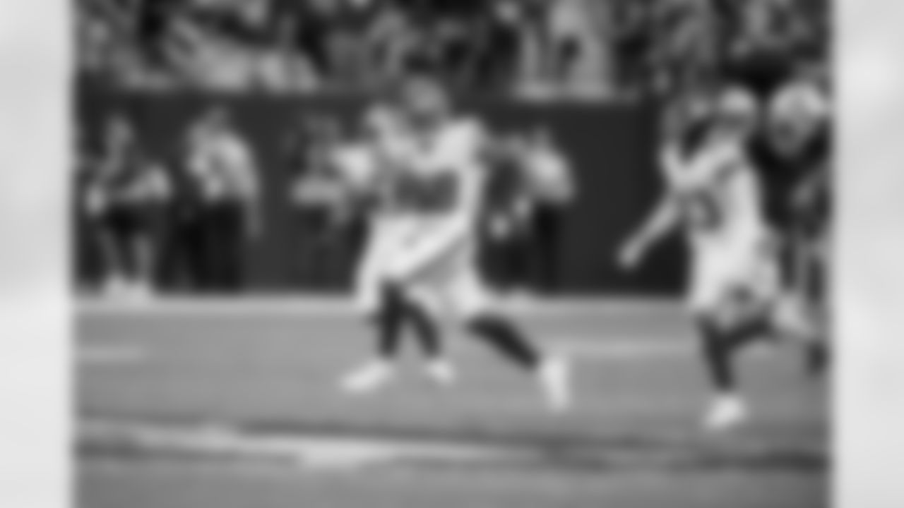 ILB Bobby Okereke (58)