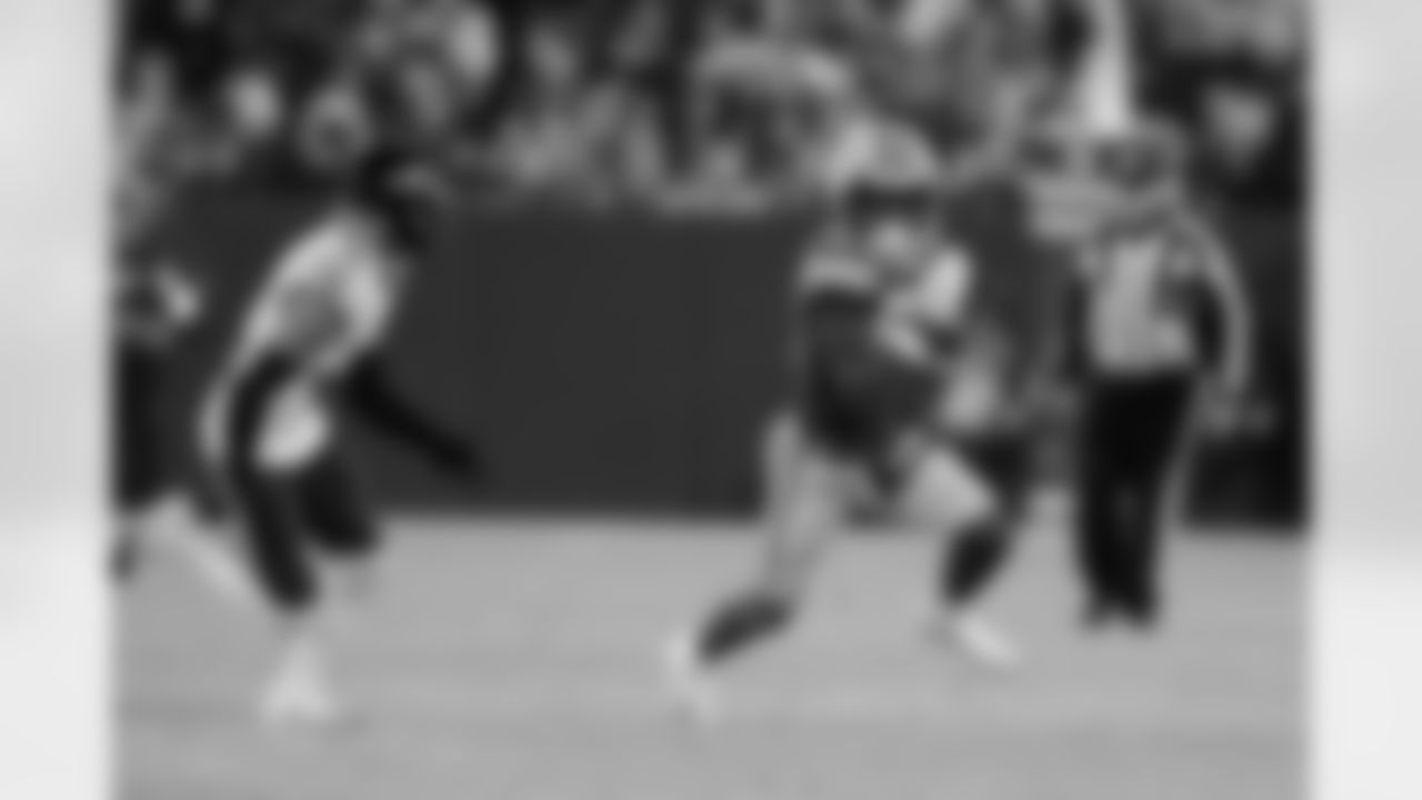 No. 25 Romeo Doubs, WR