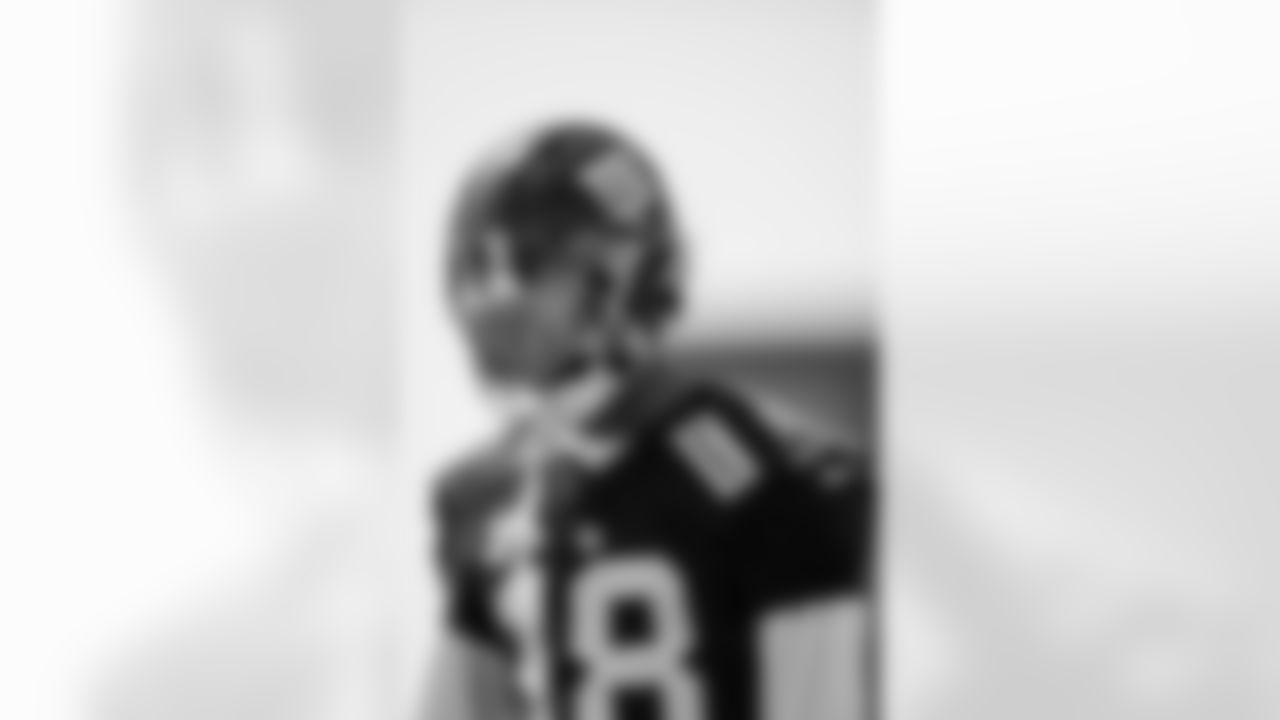 WR Darius Slayton (18)