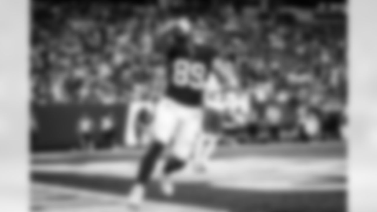 TE Greg Dulcich (89)