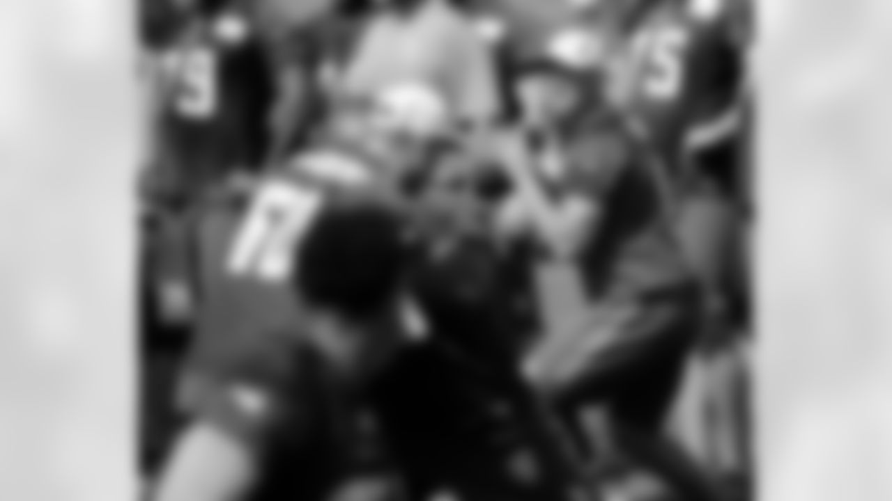 Minnesota Vikings quarterback Mike Kafka participates in drills at an NFL football training camp on the campus of Minnesota State University Sunday, July 26, 2015, in Mankato, Minn. (AP Photo/Charles Rex Arbogast)