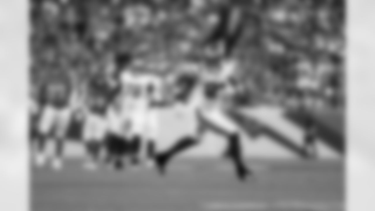 TE Theo Johnson (84)