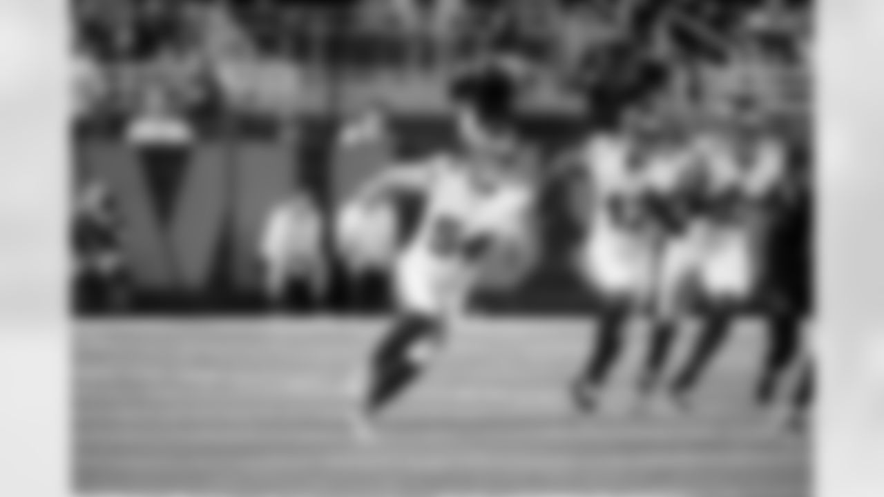 LB Swayze Bozeman (54)