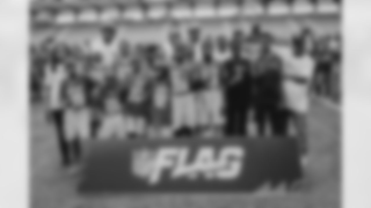 Bobby Okereke, Kayvon Thibodeauxx