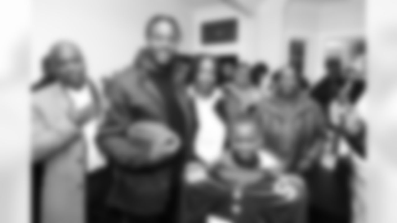 ILB Bobby Okereke (58)