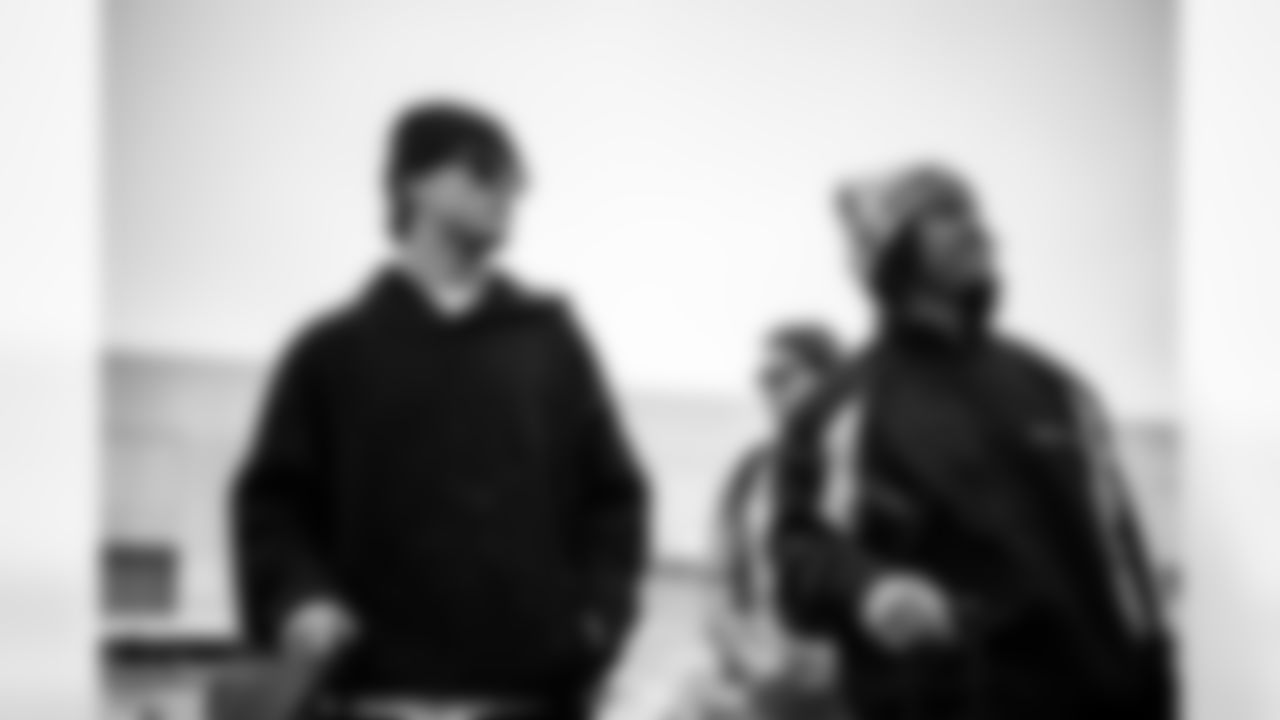 QB Jaxson Dart (6), WR Wan'Dale Robinson (17)