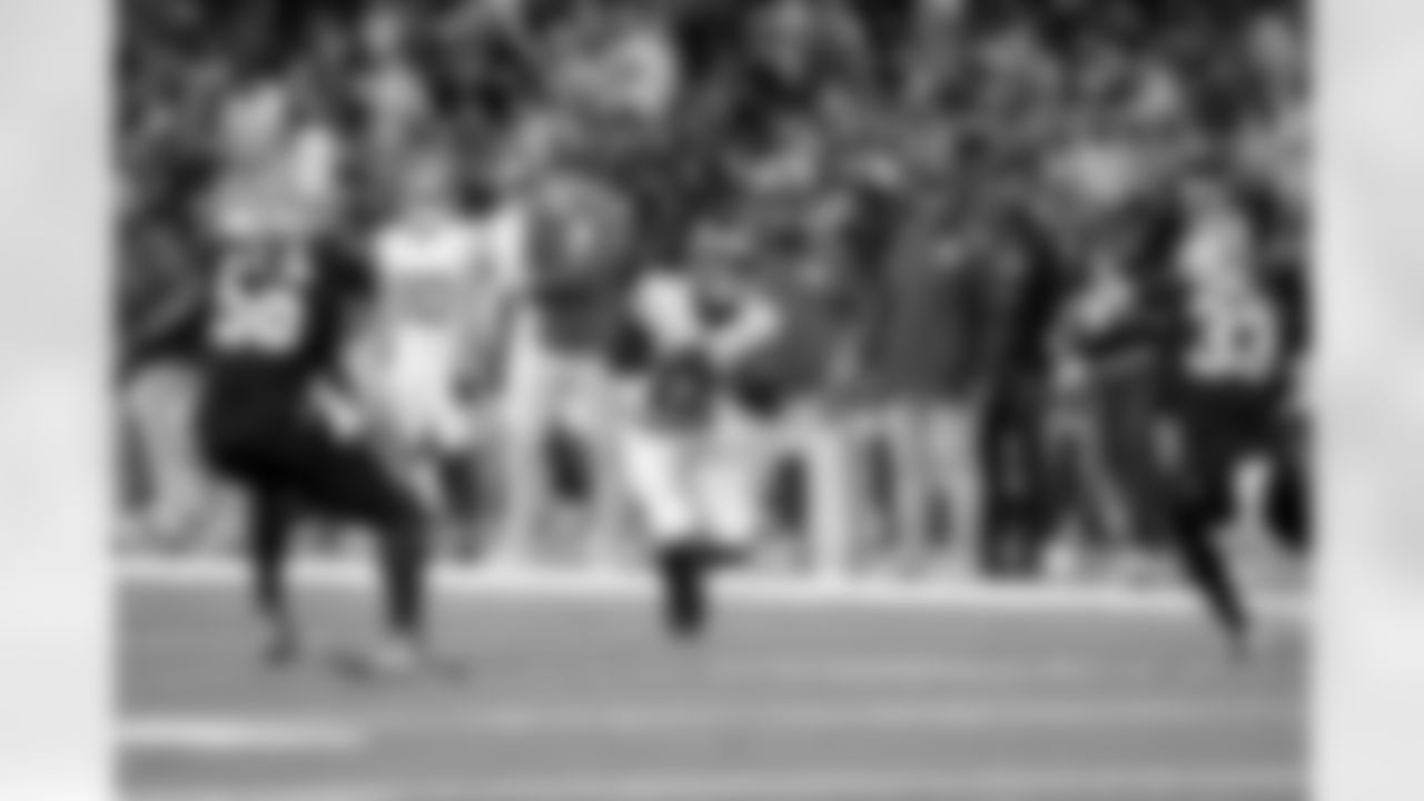 WR Wan'Dale Robinson (17) runs the ball during an NFL football game against the New Orleans Saints on Sunday, October 5, 2025 at Caesars Superdome in New Orleans. (Evan Pinkus/NEW YORK GIANTS)
