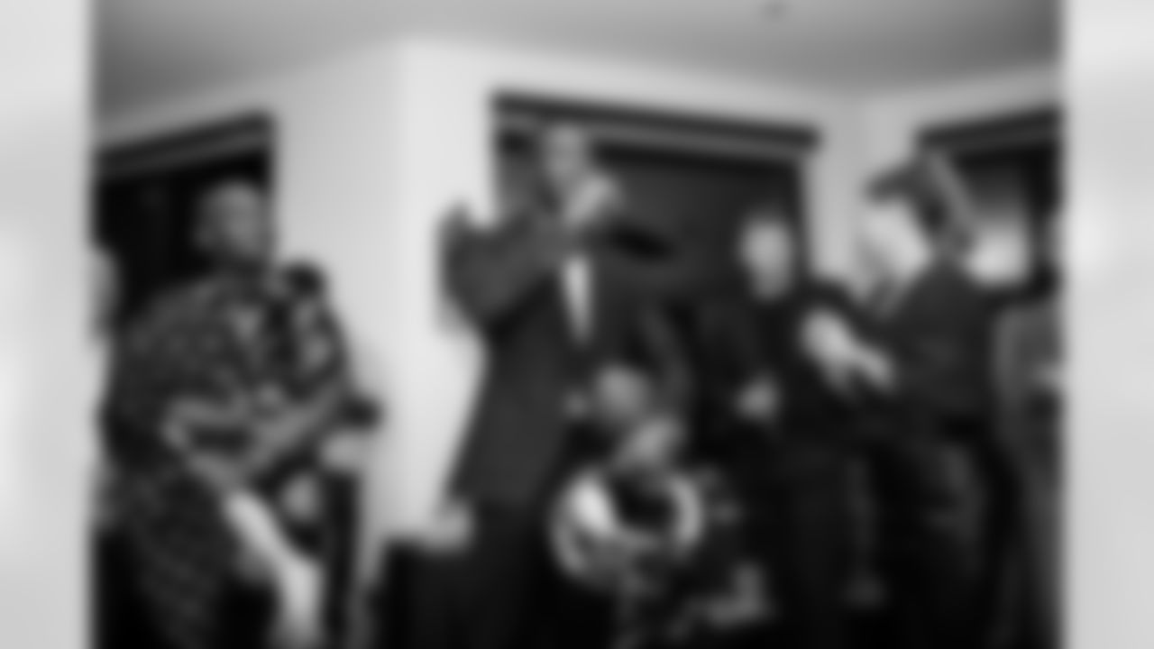 ILB Bobby Okereke (58)